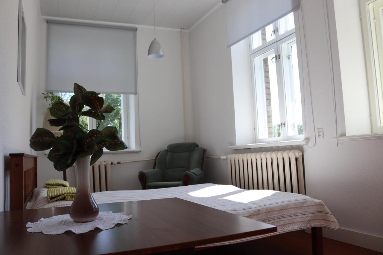 Hostel Louna Пярну Екстер'єр фото
