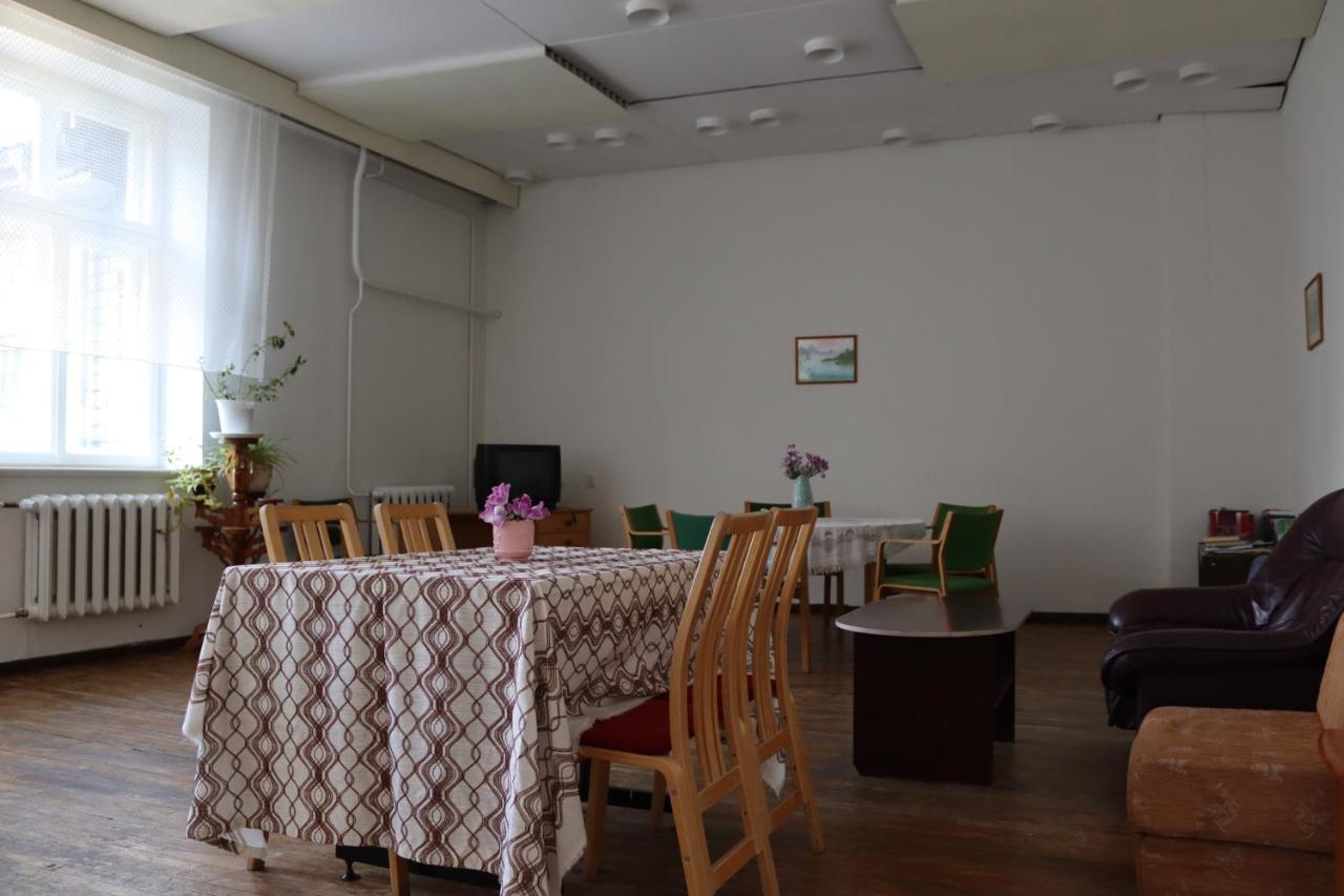 Hostel Louna Пярну Екстер'єр фото
