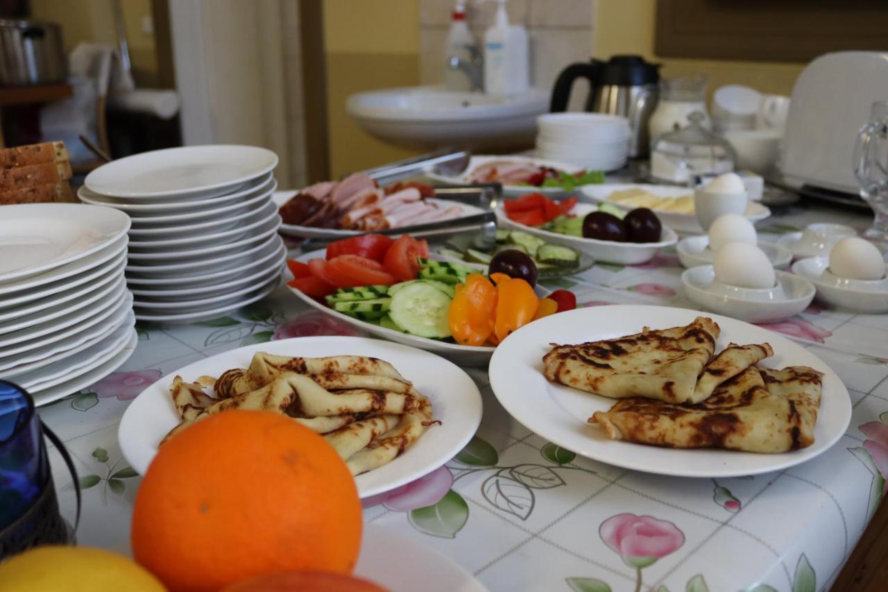 Hostel Louna Пярну Екстер'єр фото