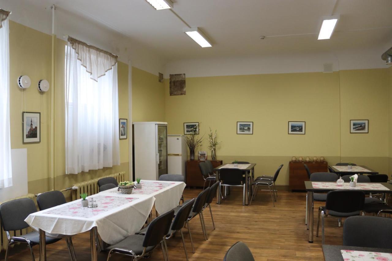 Hostel Louna Пярну Екстер'єр фото