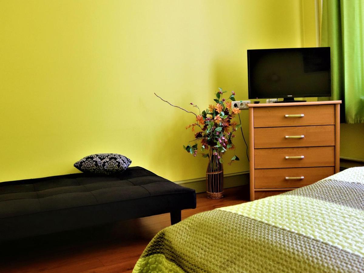 Hostel Louna Пярну Екстер'єр фото