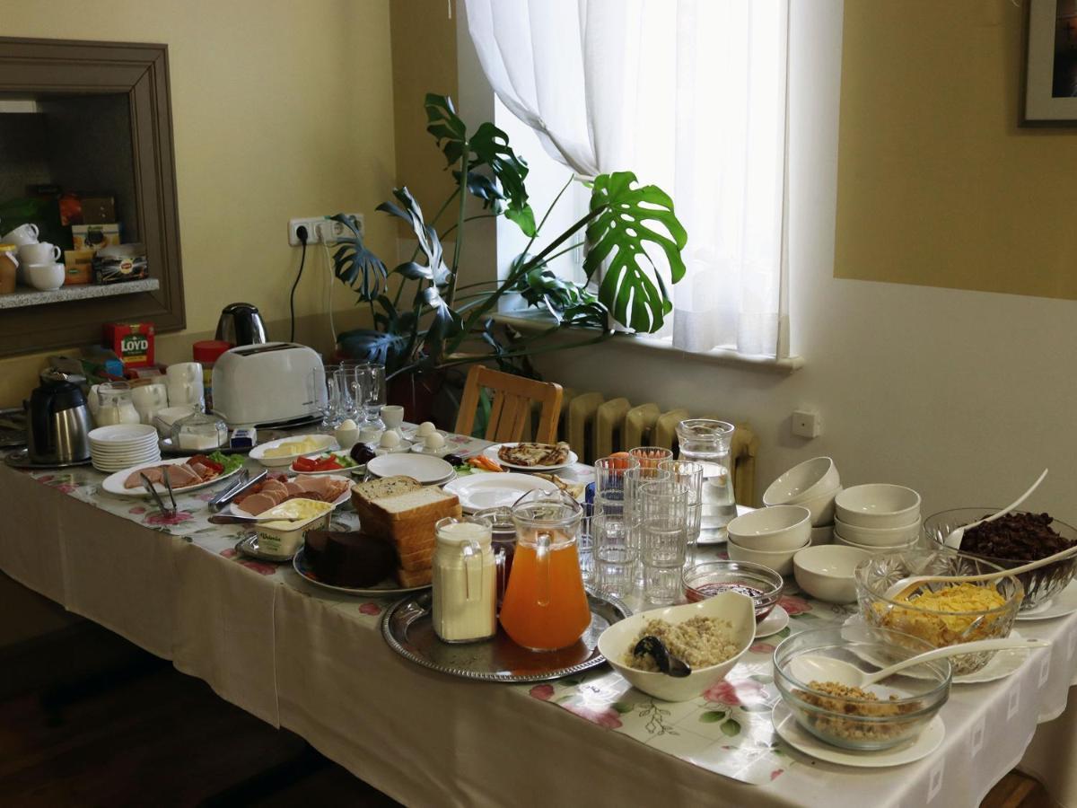 Hostel Louna Пярну Екстер'єр фото