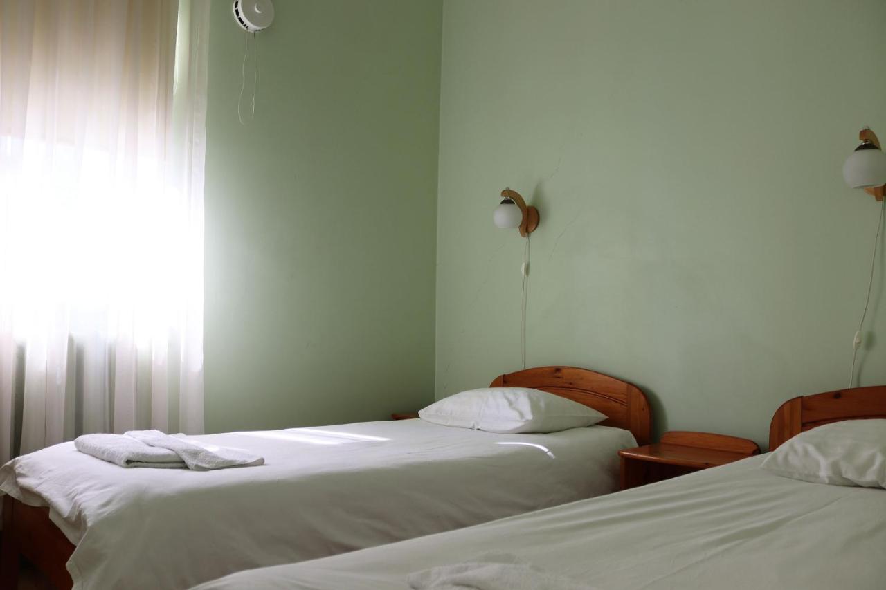 Hostel Louna Пярну Екстер'єр фото